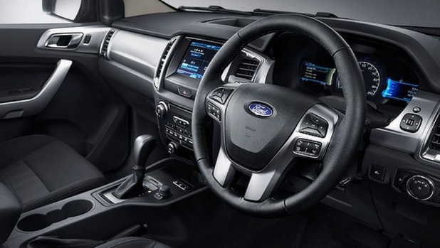 ford-ranger-inside