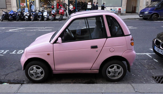 Mahindra REVA G-Wiz electric car