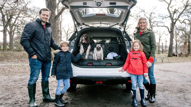 Nissan accommodates for dogs in the new XTrail  Driveline Fleet