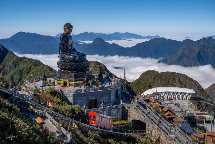 Fanaspan mountain in Sapa © Rob Gale