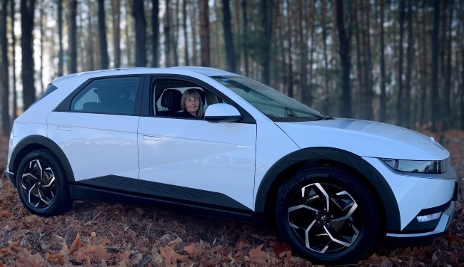 Wendy Harcus drove a Hyundai Ioniq 5 EV for a year so that she could reliably discuss the pros and cons of electric vehicles with clients.